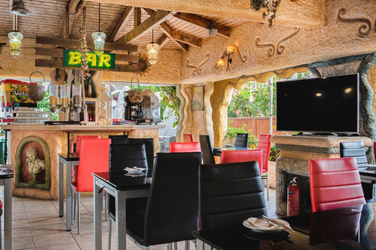 Georgina Inn 拉加纳斯 外观 照片